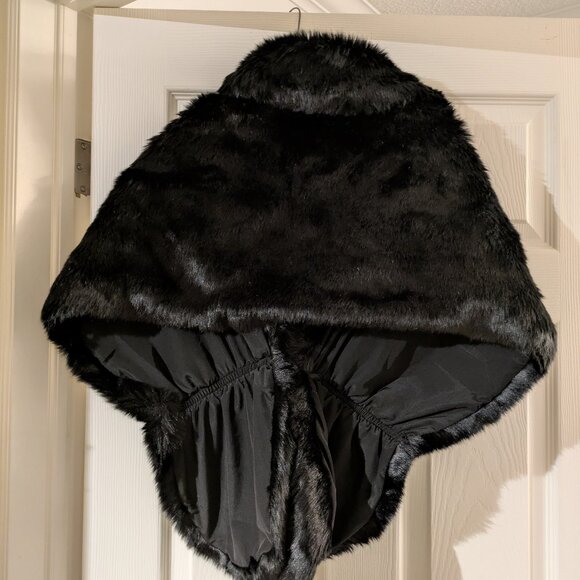 Faux Fur Black Stole -NEW - Picture 6 of 6